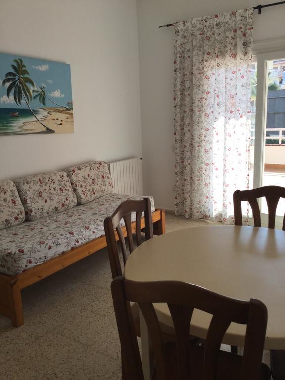 Apartamentos Eva Costa Brava ภายนอก รูปภาพ