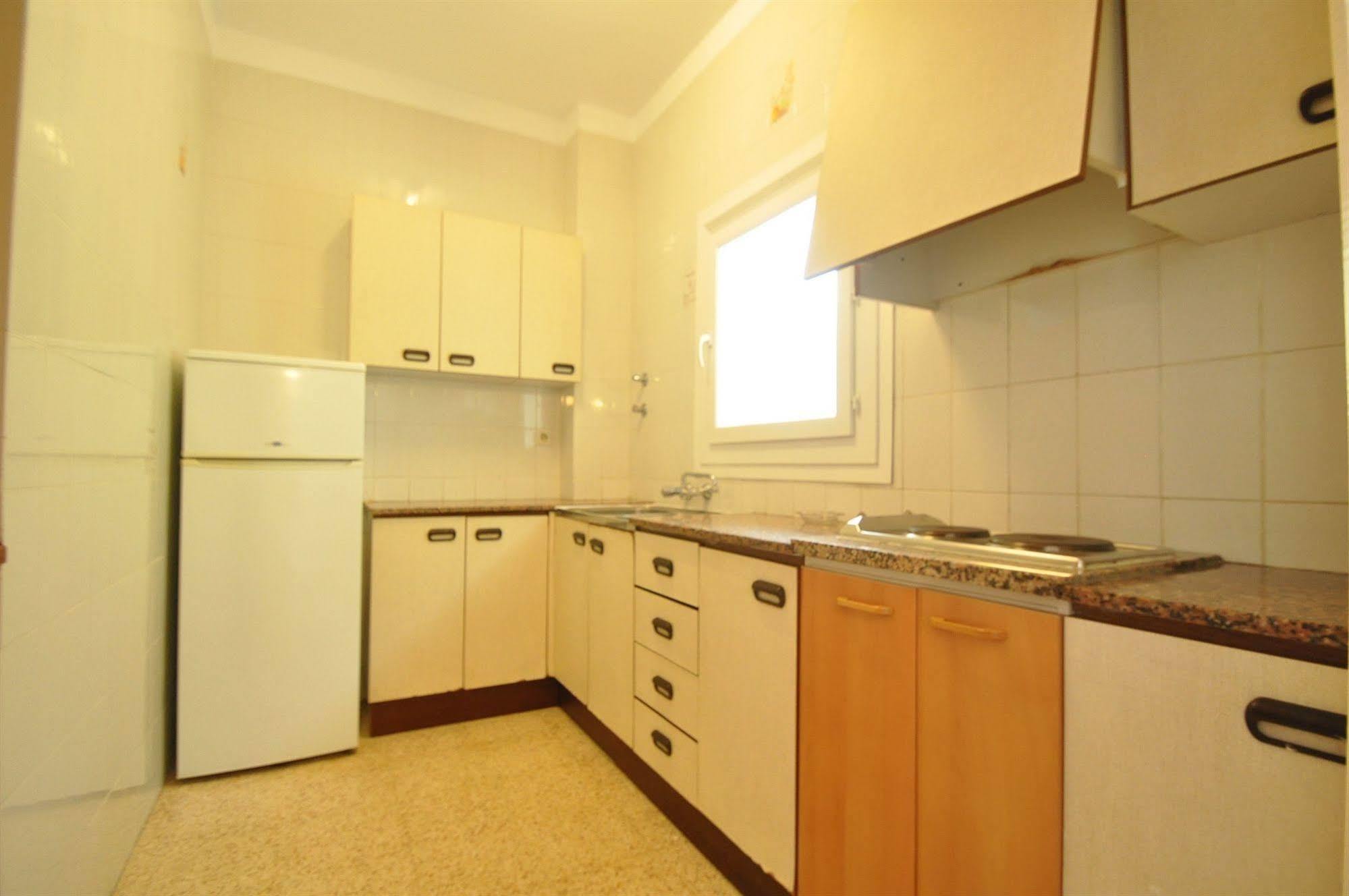 Apartamentos Eva Costa Brava ภายนอก รูปภาพ