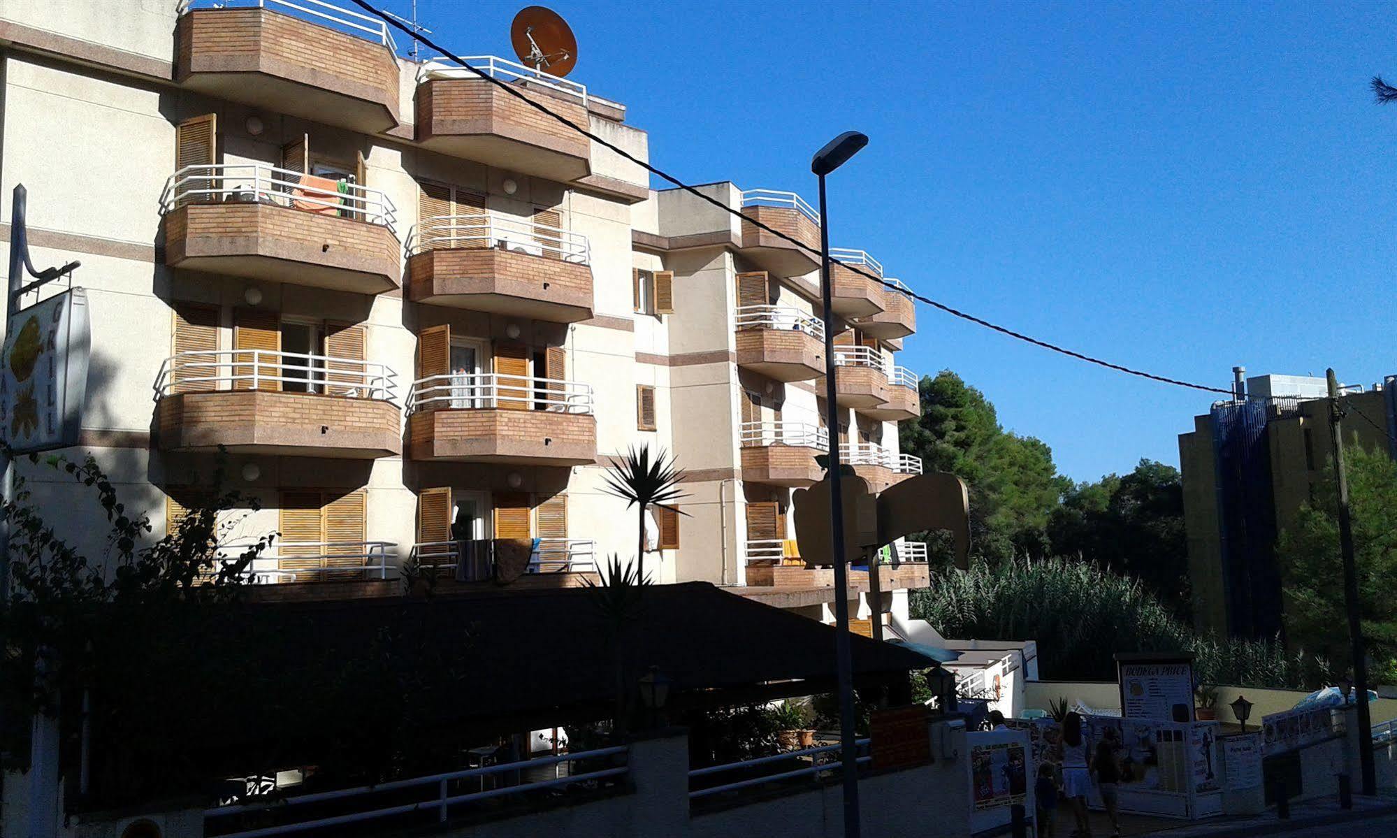 Apartamentos Eva Costa Brava ภายนอก รูปภาพ